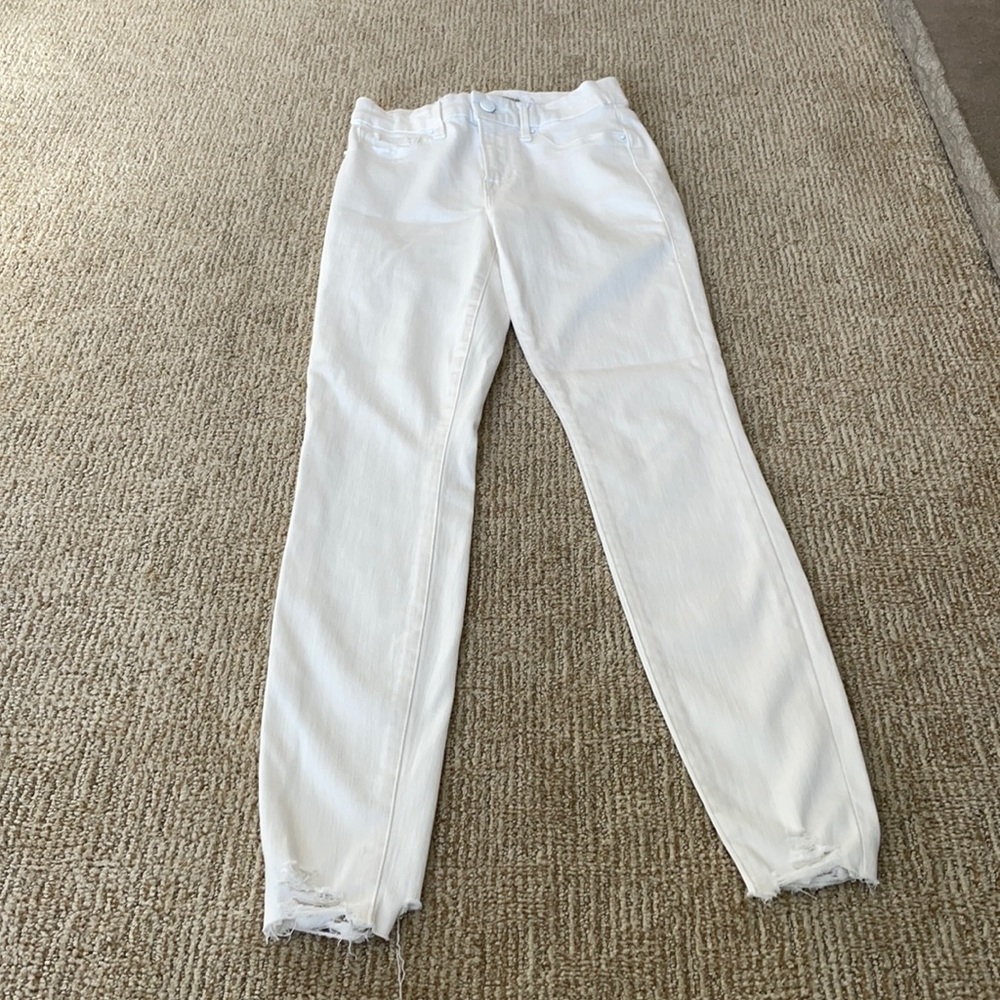 Evereve- Good American White Jeans